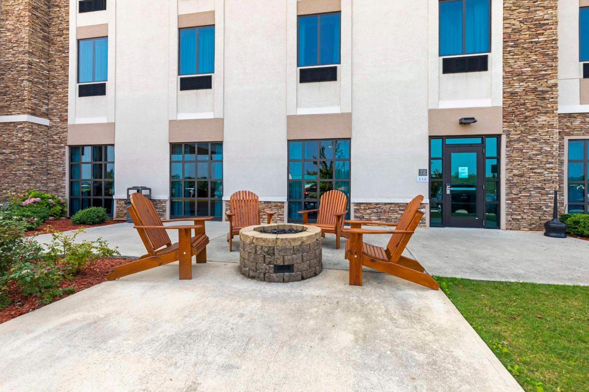 Comfort Inn & Suites East Ellijay Exterior photo